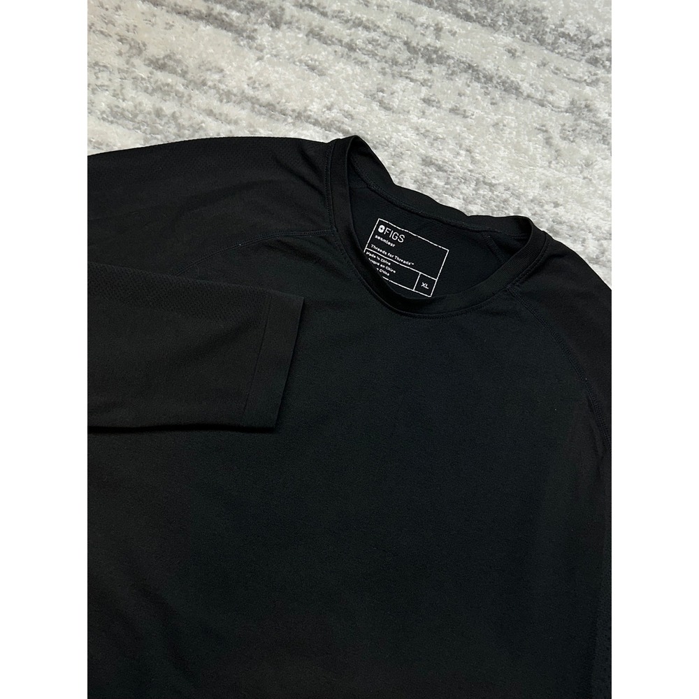 FIGS Seamless Long Sleeve‎ Shirt Mens XL Black Threads for Threads Crewneck